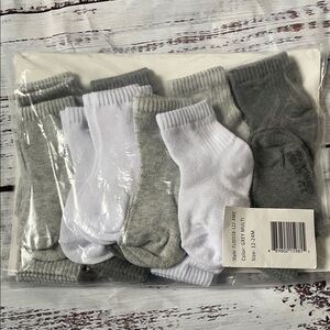 Fruit of The Loom 14 Pack of Gray and White Baby Socks